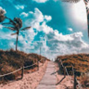 Meet your Posher, Leslie